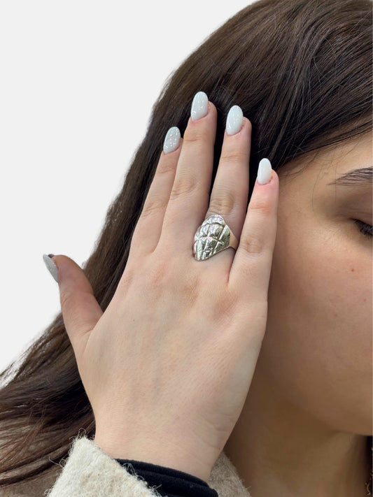 Kapitone Modern Tasarım Gümüş Kadın Yüzük