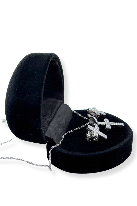 Elegant Sparkling Cross Silver Set & Set