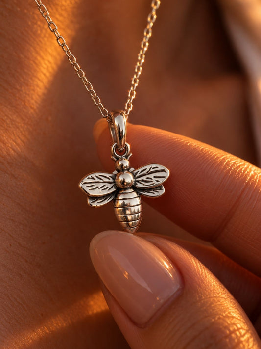 Bienen-Halskette aus 925 Silber – Oya Silver – Ansicht 2