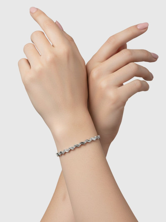 Markiz Formlu Zirkon Taşlı Gümüş Kadın Bileklik