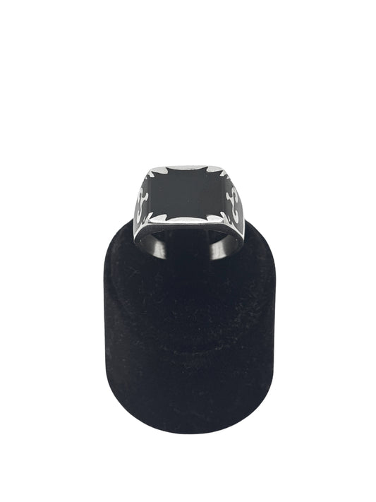 Zeby Siyah Mineli Kare Gümüş Erkek Yüzük