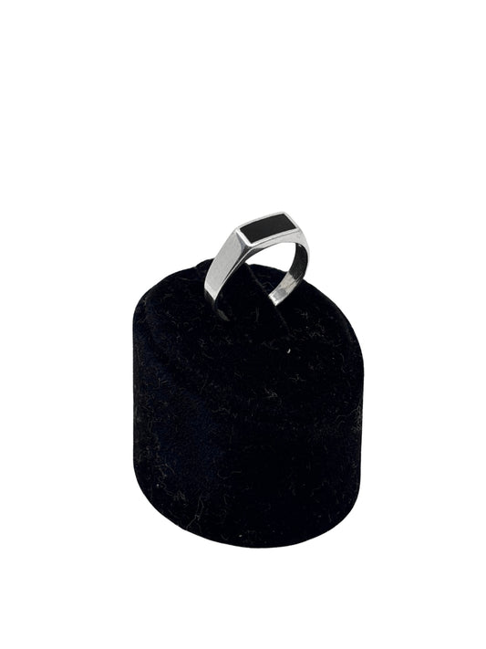 İnce Dikdörtgen Siyah Mineli Gümüş Erkek Yüzük