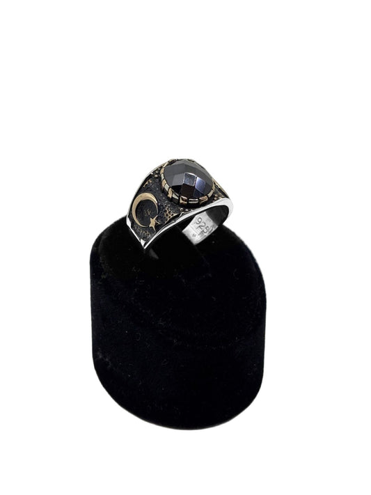 Ayyıldız Kenarlı Kesme Oval Oniks Taşlı Gümüş Erkek Yüzük