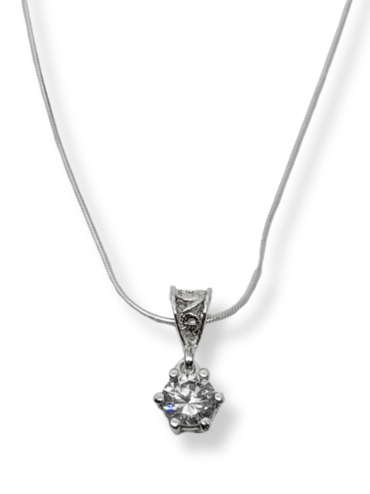 Mini Yuvarlak Sık Tırnaklı Zirkon Tektaş Işıltılı Gümüş Kadın Kolye