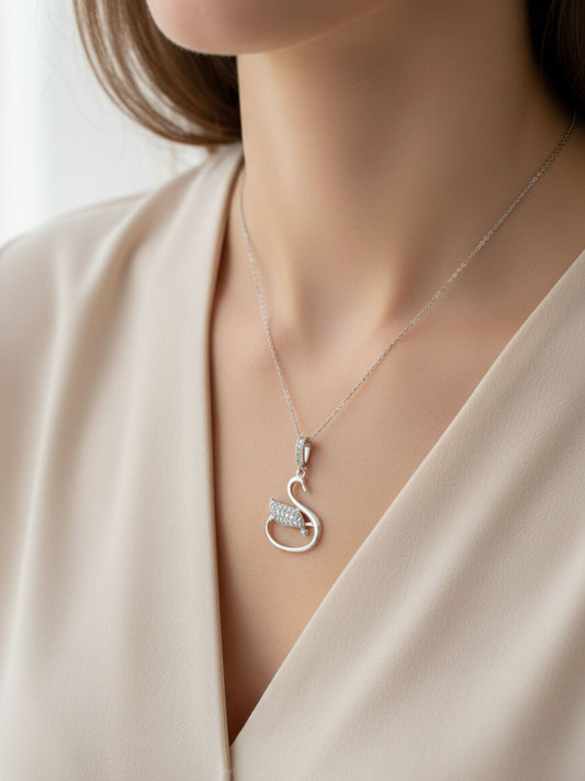 Zarif Taşlı Gümüş Kuğu Kadın Kolye 1.7x2.8cm