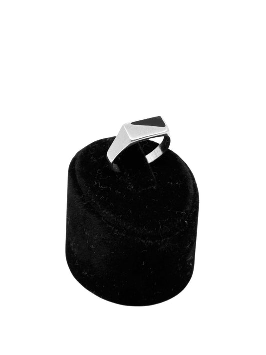 İnce Dikdörtgen Siyah Mineli Gümüş Erkek Yüzük