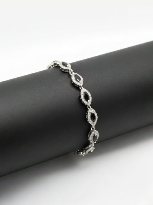 Kesme Onix Taşlı Gümüş Kadın Bileklik