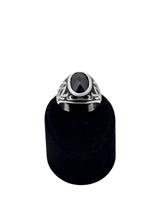 Kesme Oval Oniks Taşlı Mineli Gümüş Erkek Yüzük