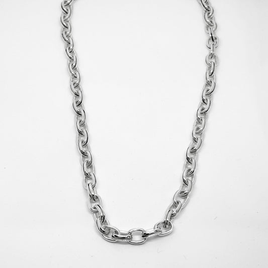 Oval Ortası Kesik Gümüş Zincir Kolye 50CM