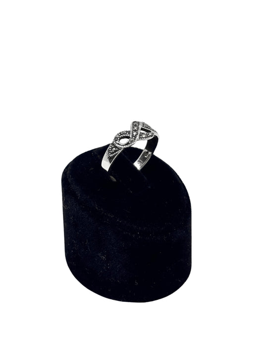 Markazit Taşlı Sonsuzluk İşareti Gümüş Kadın Yüzük