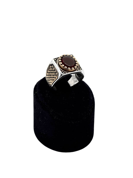 Oval Akik Taşlı Kare Çerçeveli Gümüş Erkek Yüzük