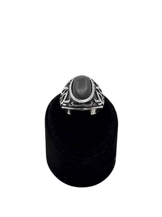 Oval Oniks Taşlı Oyma Desenli Gümüş Erkek Yüzük