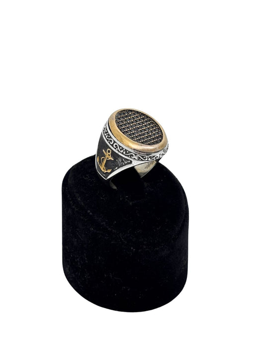 Oval Siyah Zirkon Taş Bezeli Çapa Motifli Gümüş Erkek Yüzük