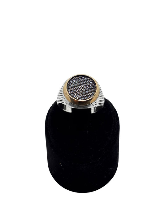 Yuvarlak Siyah Zirkon Bezeli Gümüş Erkek Yüzük