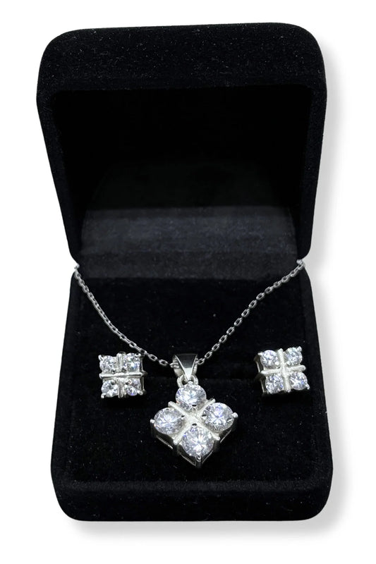 Gümüş Işıltı Dörtlüsü Set&Takım