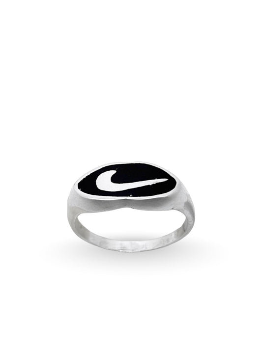 Oval Mineli Nike Amblemi Retro Gümüş Erkek Yüzük