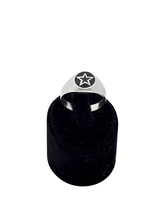 Yuvarlak Siyah Mineli Yıldız Gümüş Erkek Yüzük