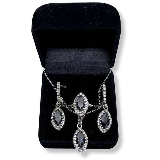 Onyx Sparkling Silver Set &amp; Set-Night Sparkle Series