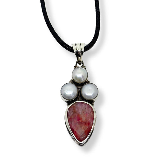 Three Pearl Ruby Natural Stone Silver Women's Necklace