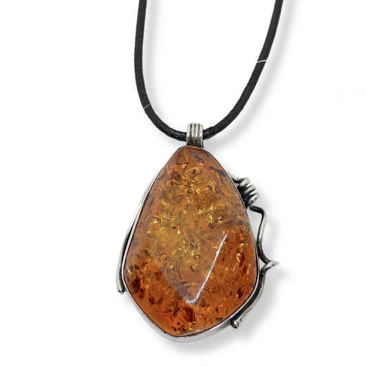 Amber Amber Natural Stone Silver Framed Women's Necklace