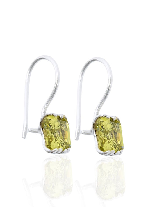 Kelly Yeşili Dikdörtgen Zirkon Sallantılı Kadın Gümüş Küpe 2.9x0.8 cm