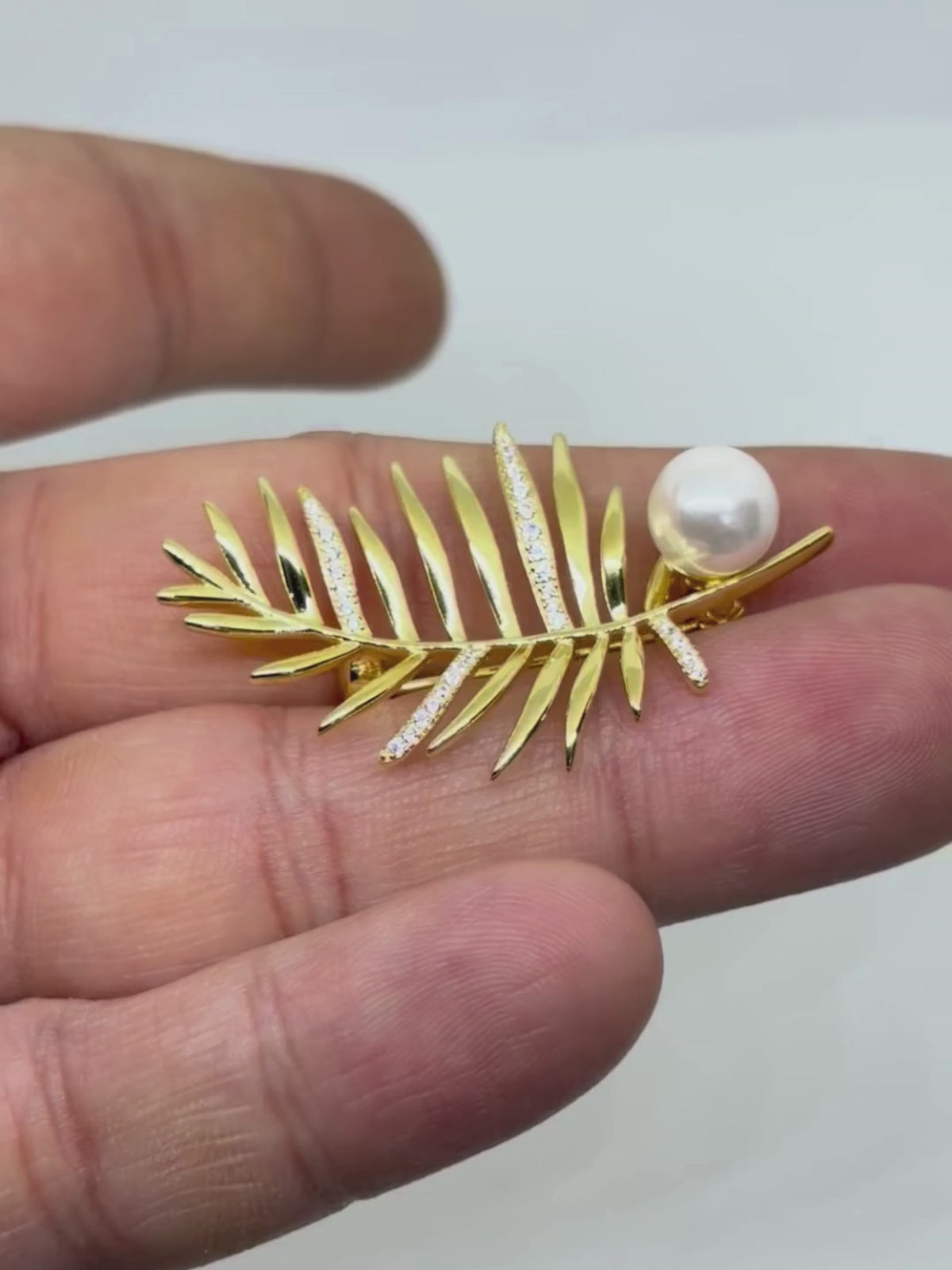 Zirkon Taşlı 24K Altın Kaplama Gümüş Yaprak Broş